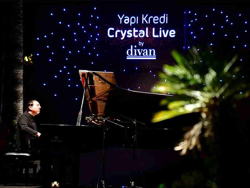 Yapı Kredi Crystal Live By Divan’ Konserleri Başladı